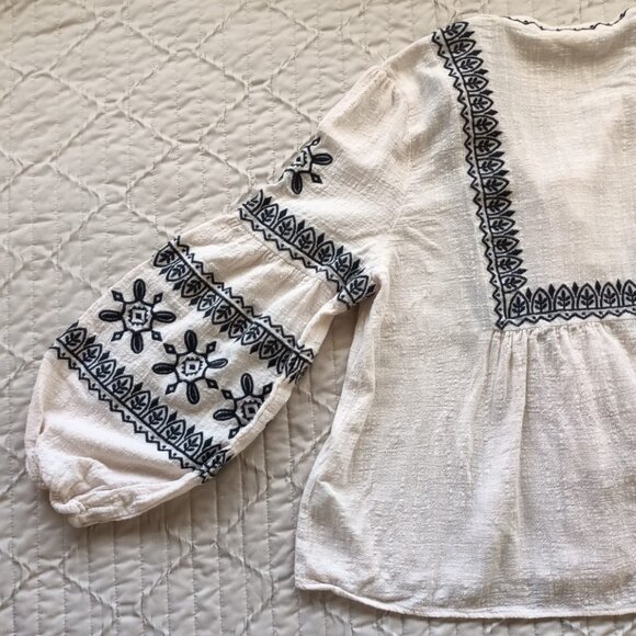 100% Cotton Peasant Blouse with Embroidery and Dramatic Bell Sleeves - Picture 4 of 9